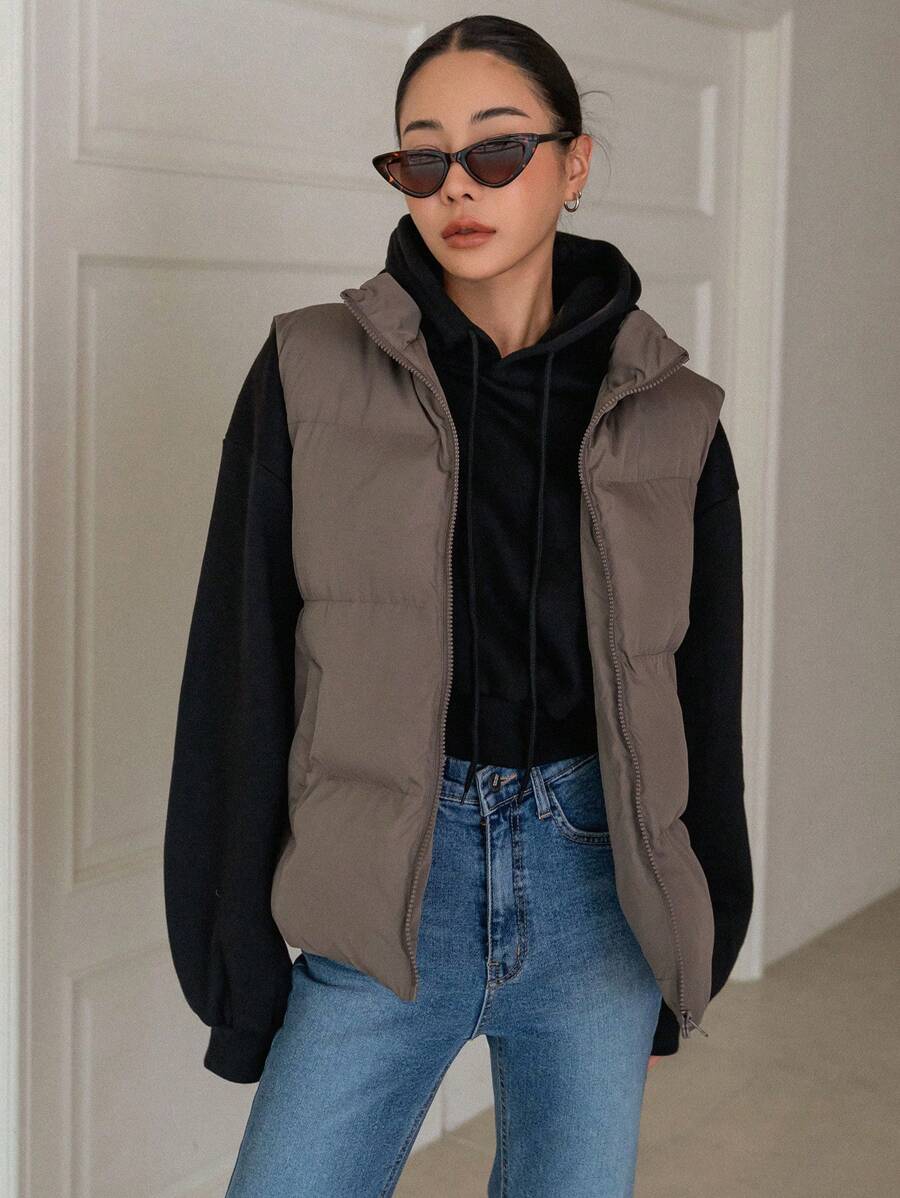 DAZY Zip Up Padded Vest Thick Pockets Coat, Ladies Late Fall Casual Pocket, Zipper Funnel Neck Loose Black Plain Women Coats, Winter Warmth/ Winter Fashion, Winter Women Padded Coat Jacket