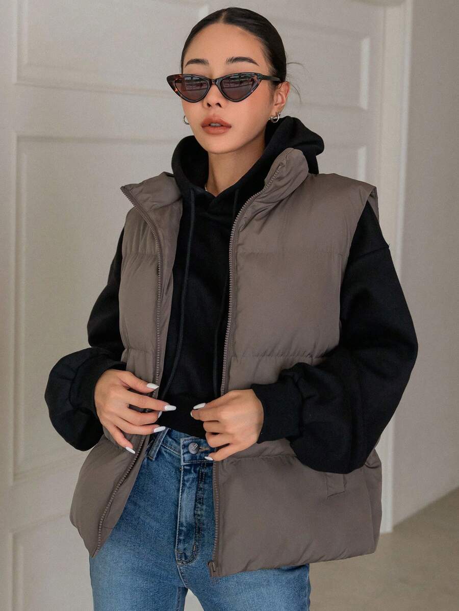 DAZY Zip Up Padded Vest Thick Pockets Coat, Ladies Late Fall Casual Pocket, Zipper Funnel Neck Loose Black Plain Women Coats, Winter Warmth/ Winter Fashion, Winter Women Padded Coat Jacket