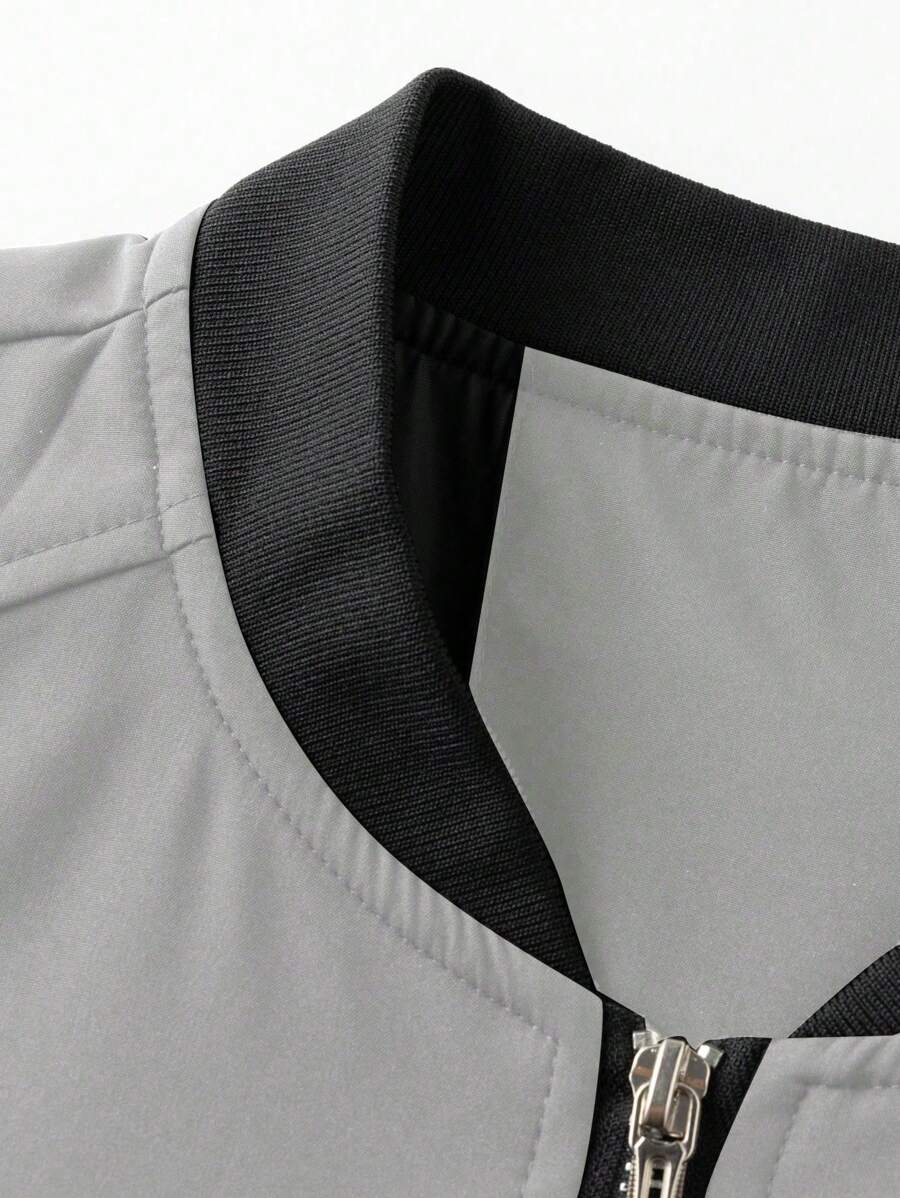 Manfinity EMRG Men's Solid Color Zipper Fashion Versatile Outdoor Windbreaker Jacket Black Bomber