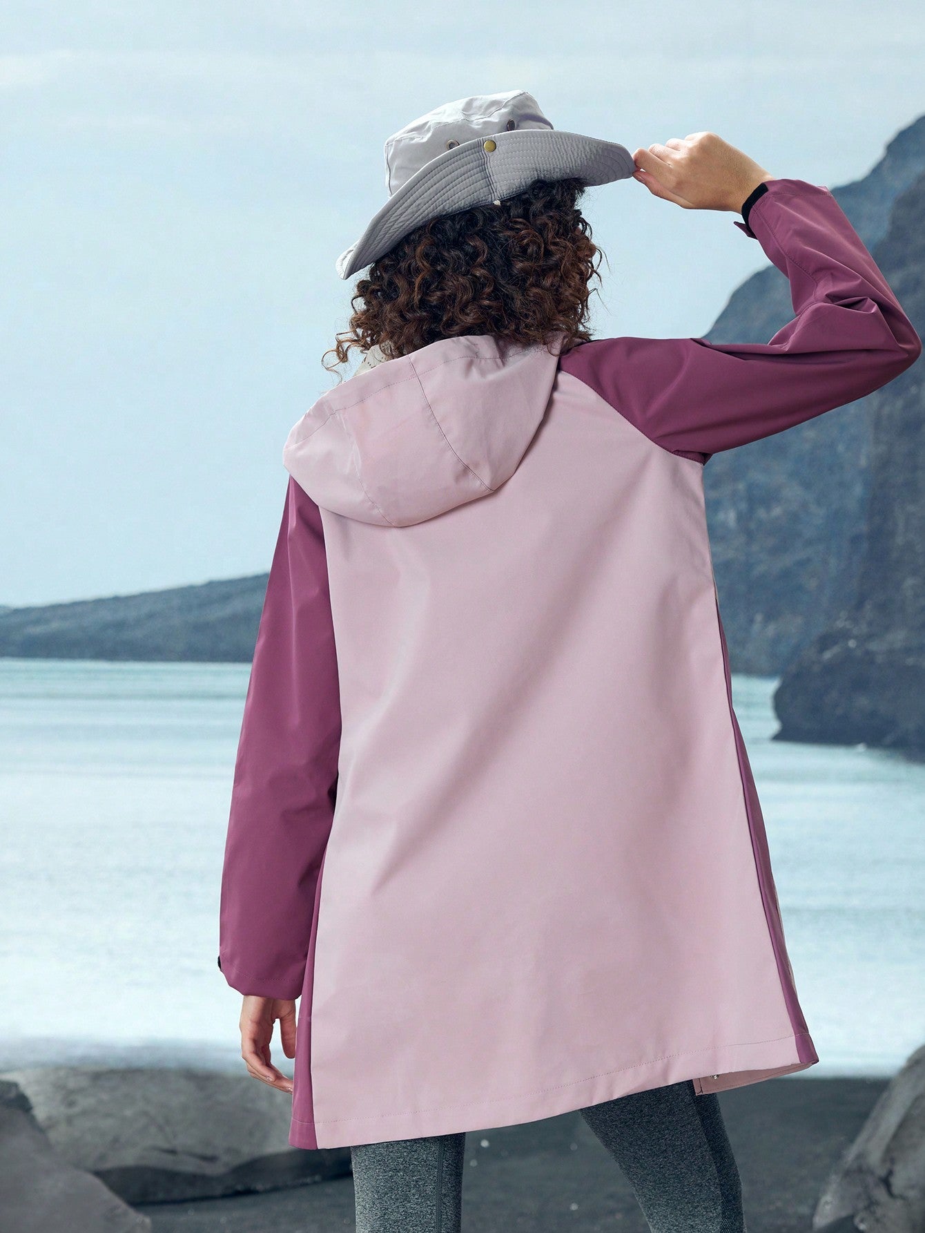 In My Nature Women's Color Block Raglan Sleeve Zipper Pocket Hooded Outdoor Rain Jacket