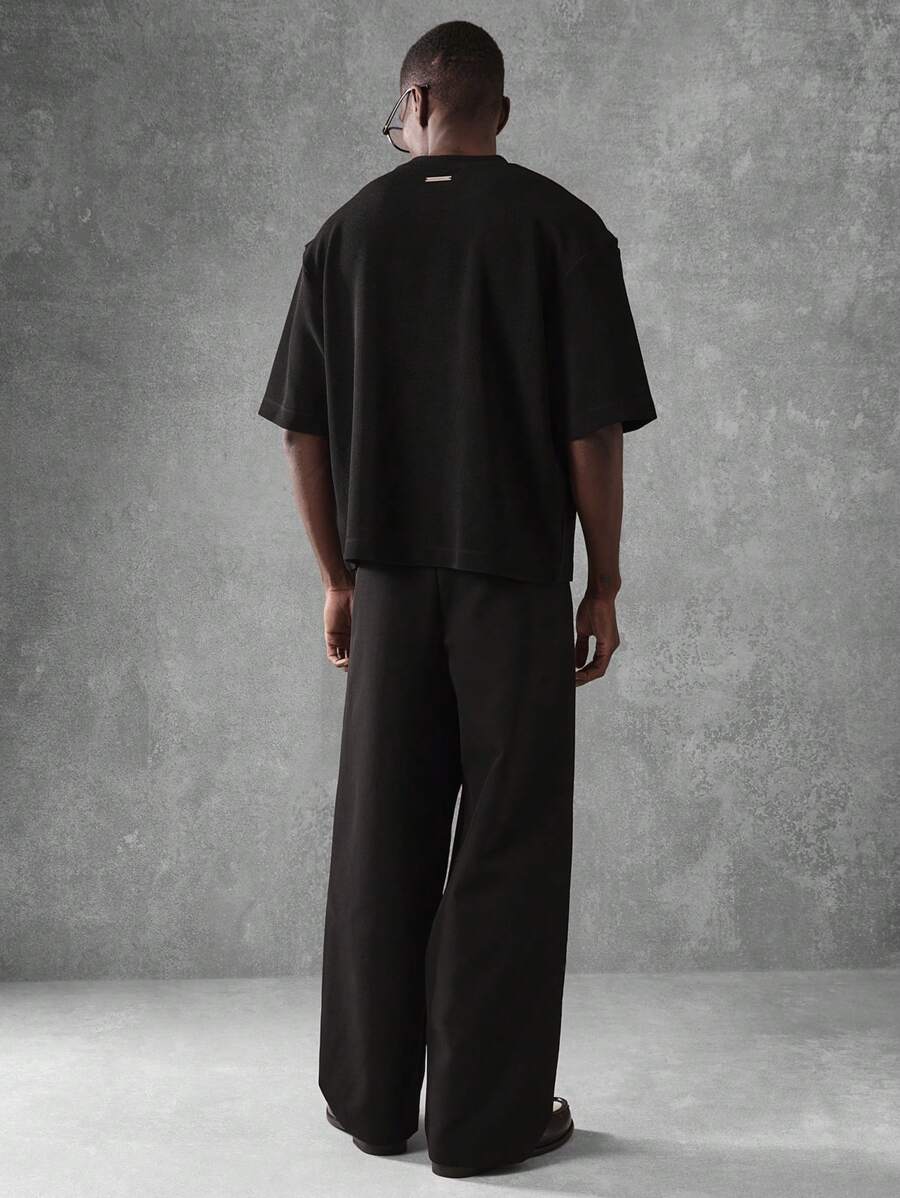SUMWON Boxy Cut Cropped Jersey T Shirt With Modern Design