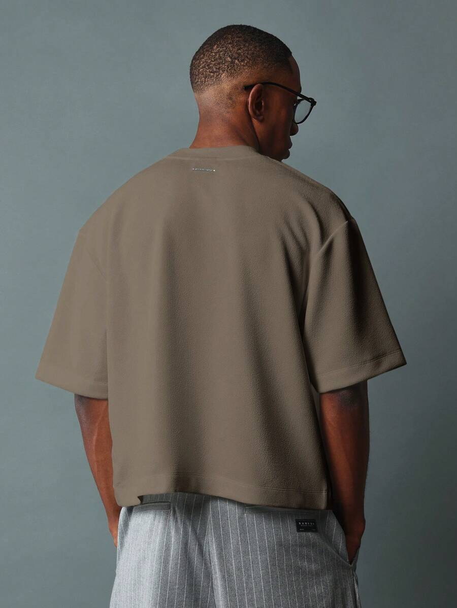 SUMWON Boxy Cut Cropped Jersey T Shirt With Modern Design