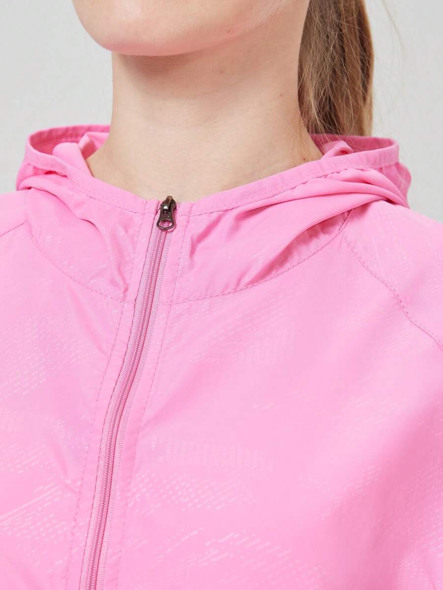 1pc Women's Lightweight Waterproof Jacket, Casual Windbreaker, Quick-Dry Sportswear, Black Long Sleeve Athletic Jacket For Women, With Storage Bag