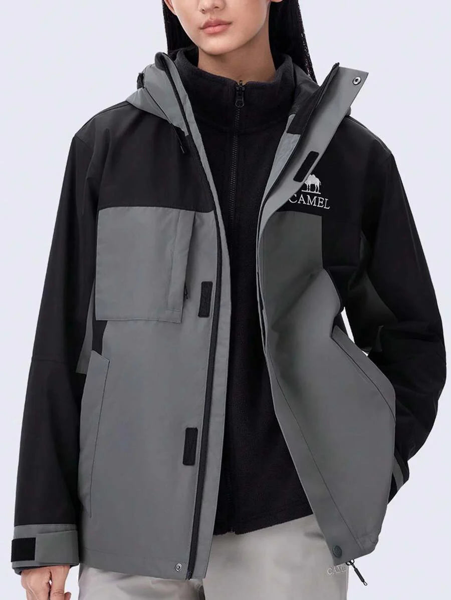 CAMEL CROWN Three-In-One Contrast Color Jacket, Detachable Two Pieces Set, Heavy Rain-Level Windproof And Waterproof Mountaineering Clothing