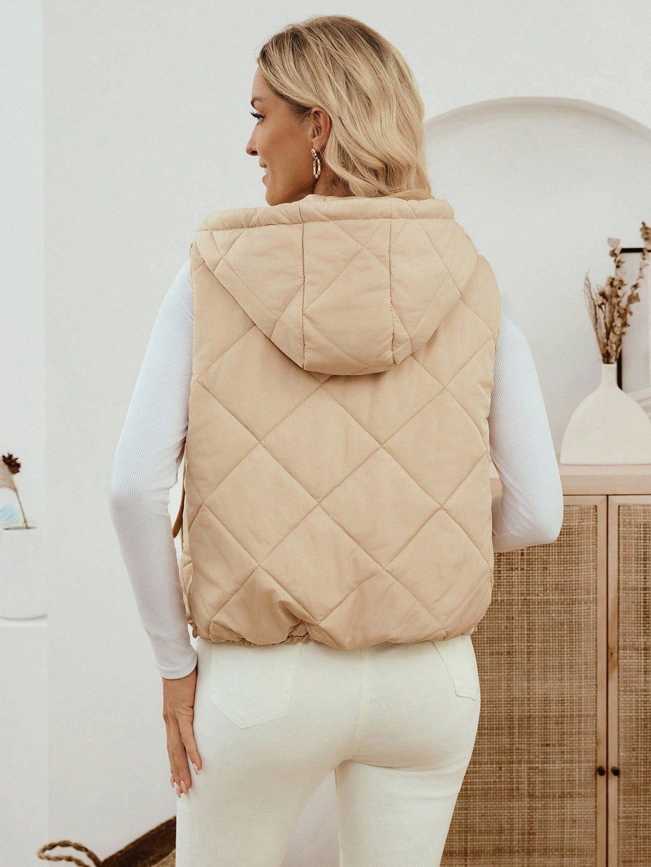 EMERY ROSE Women's Casual Solid Color Hooded Sleeveless Jacket, Autumn/Winter Puffer Vest Vests For Women Hooded Vest Padded Vest Quilted Vest Winter Clothes For Women Winter Jacket Winter Coat Winter Coat Women Winter Clothes Women Fall Clothes For Wome
