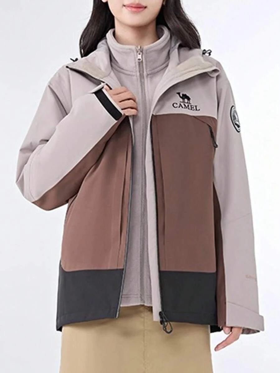CAMEL CROWN Women's Three-In-One Outdoor Fleece Jacket For Warmth, Rain-Proof, Waterproof And Windproof Hiking And Mountaineering