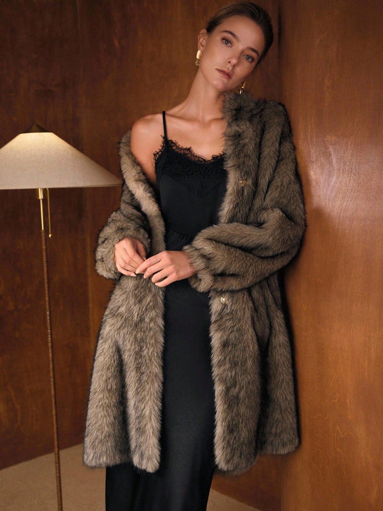 MOTF PREMIUM MID-LENGTH LOOSE FAUX FUR COAT, AUTUMN/WINTER