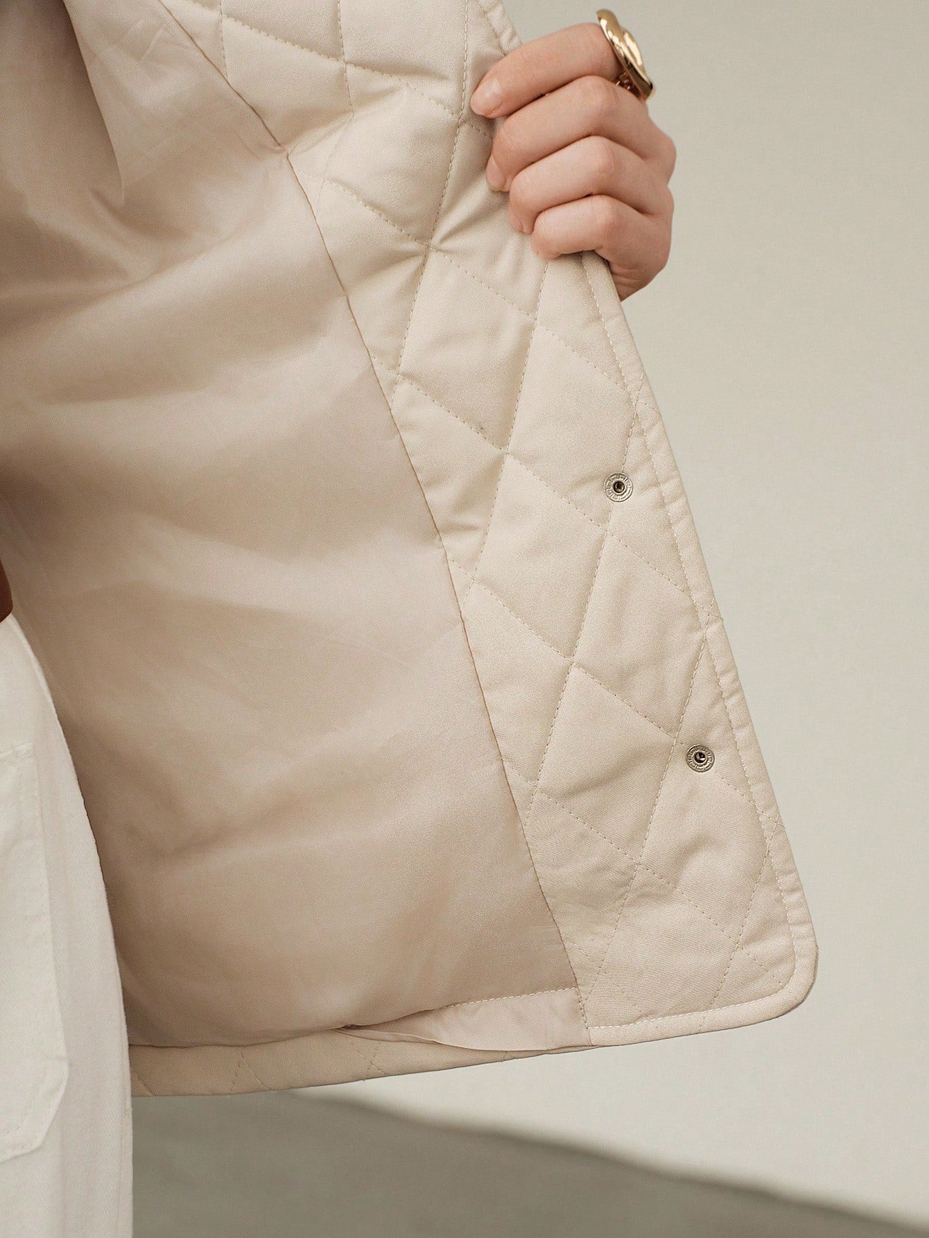 Uhlyne Corduroy Collar Quilted Cotton Jacket, Featuring Diamond Quilting Design, Well-Padded