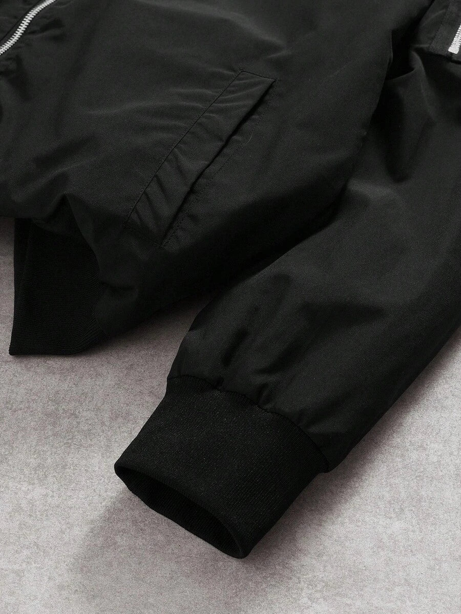 Manfinity EMRG Men's Solid Color Zipper Fashion Versatile Outdoor Windbreaker Jacket Black Bomber