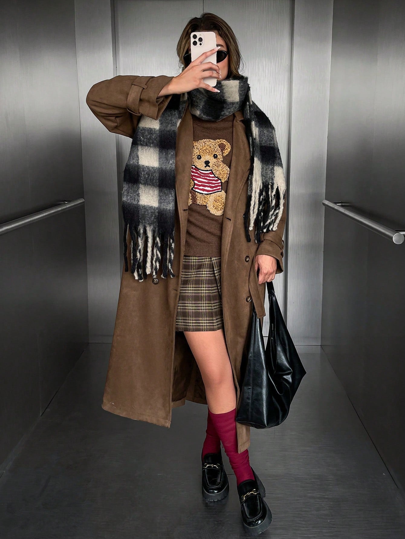 Autumn And Winter Elegant Women's Fashion Elegant Comfortable Casual Temperament Lady Vintage Simple Brown Commuter Windproof Warm Thickened Long Sleeve Pocket Button Ladies Trench Coat Jacket Long Coat