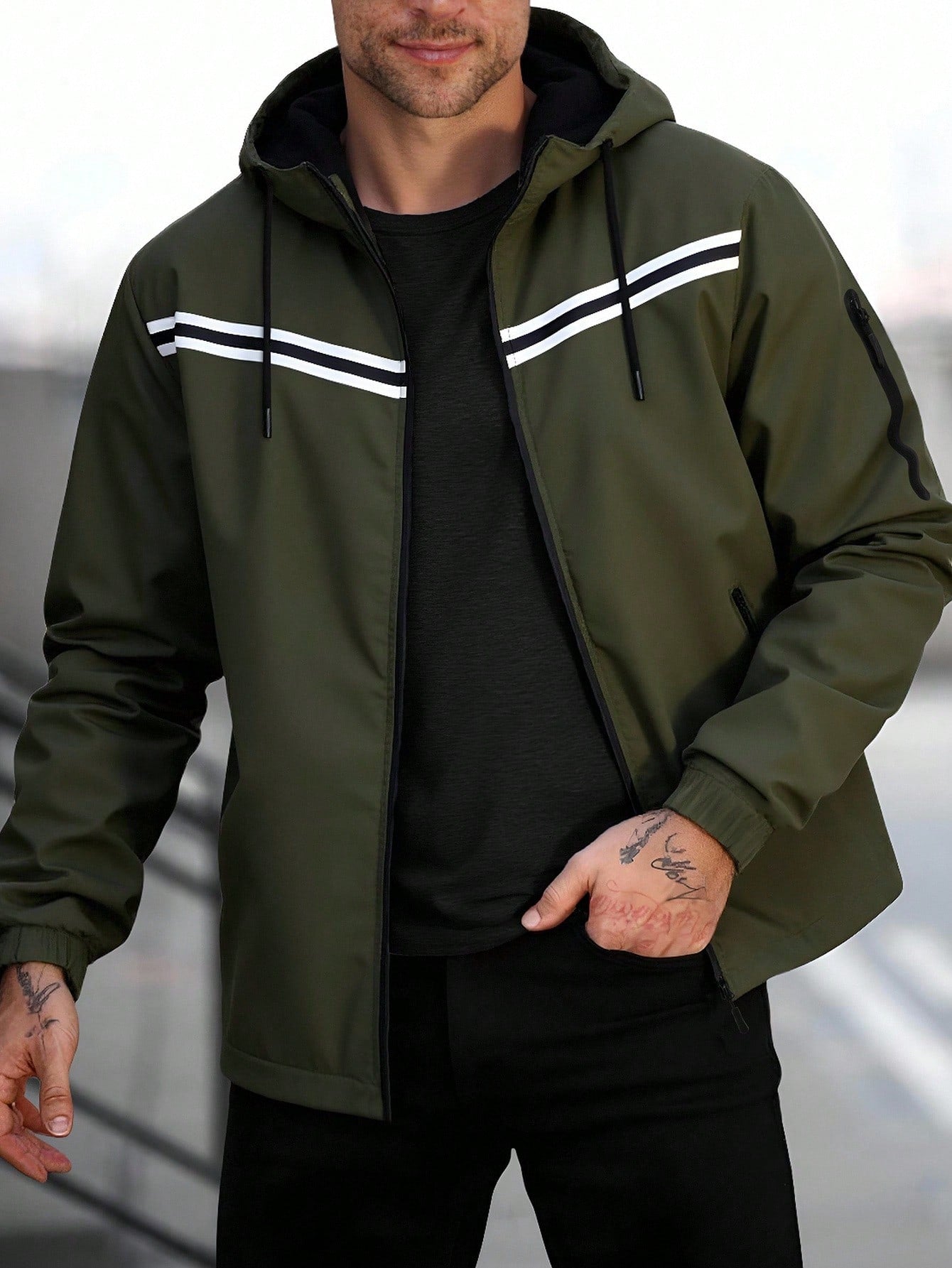 Manfinity Homme Men's Contrast Stripe Zip Pocket Hoodie Jacket
