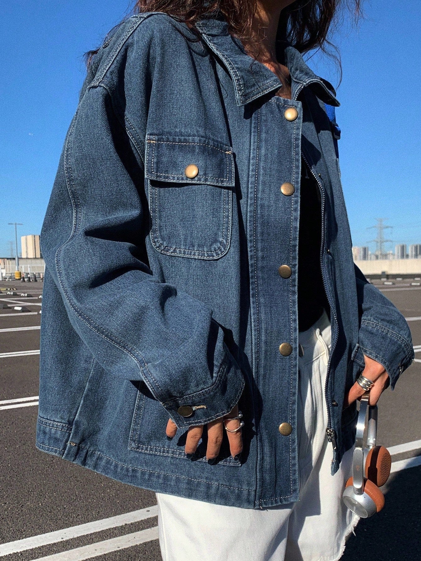 DAZY Women's Loose Fit Denim Jacket With Collar And Large Pockets