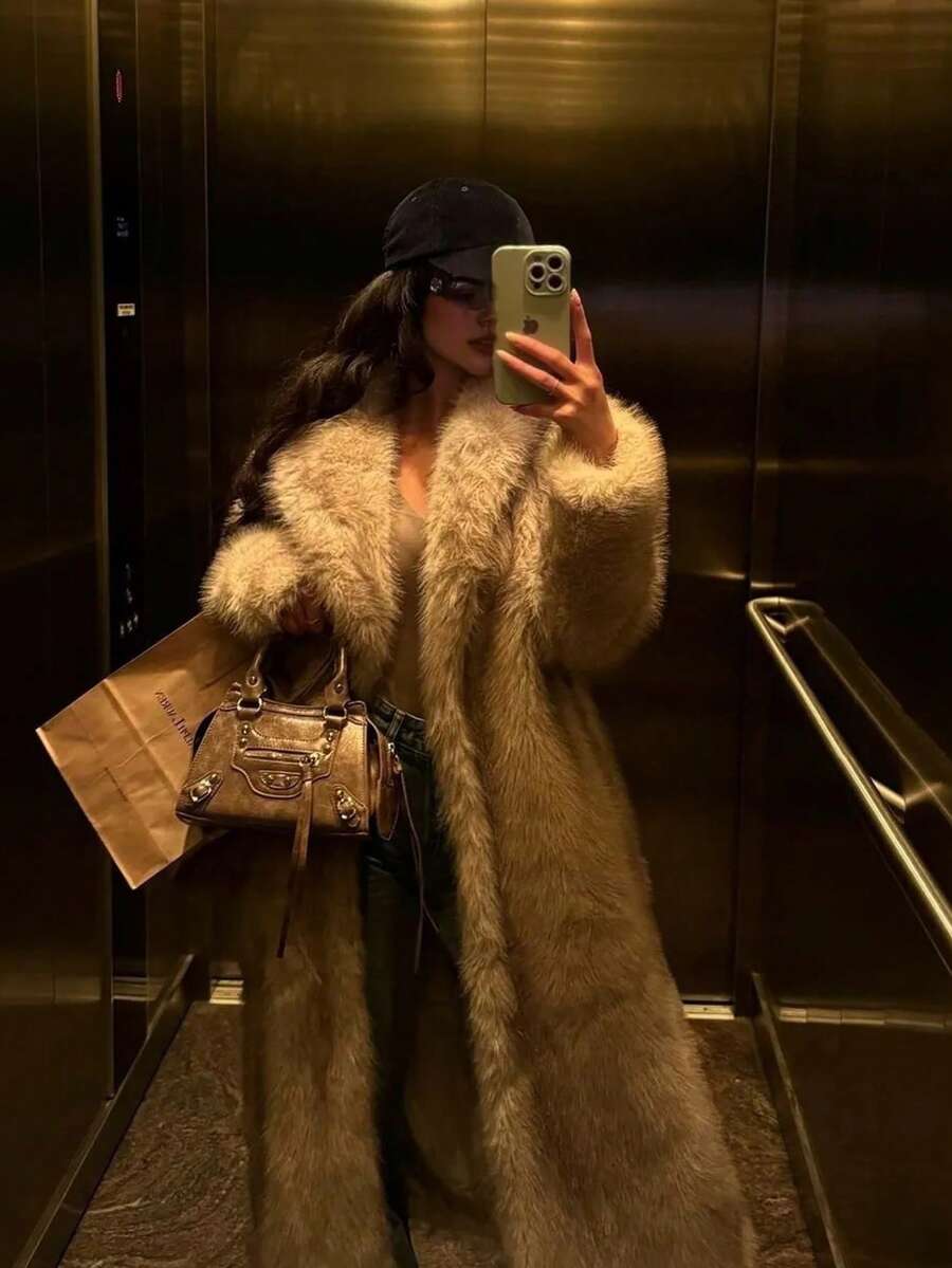 Women's Luxury Colorblock Striped Faux Fur Coat, Autumn/Winter