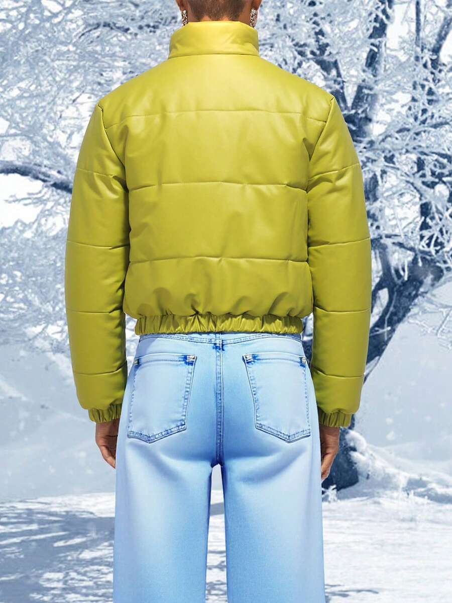 Winter Fashion Black Short Outdoor Warm Winter Jacket. Zipper Flap With Pocket.
