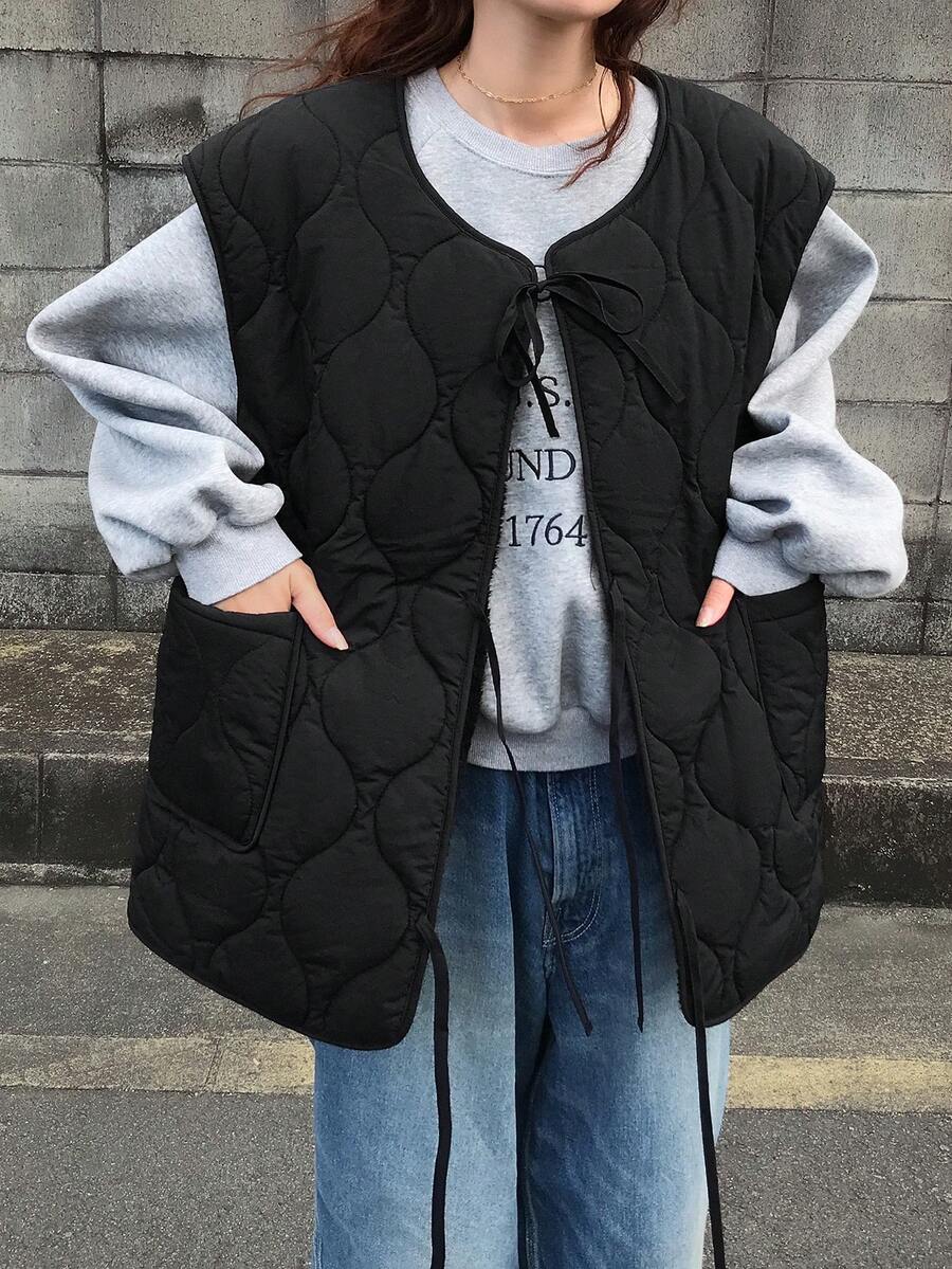 FRIFUL Women's Black Solid Color Lace-Up Tie Lamb Wool Lining Round Neck Pocket Decorative Stitching Quilted Vest Jacket, Autumn/Fall
