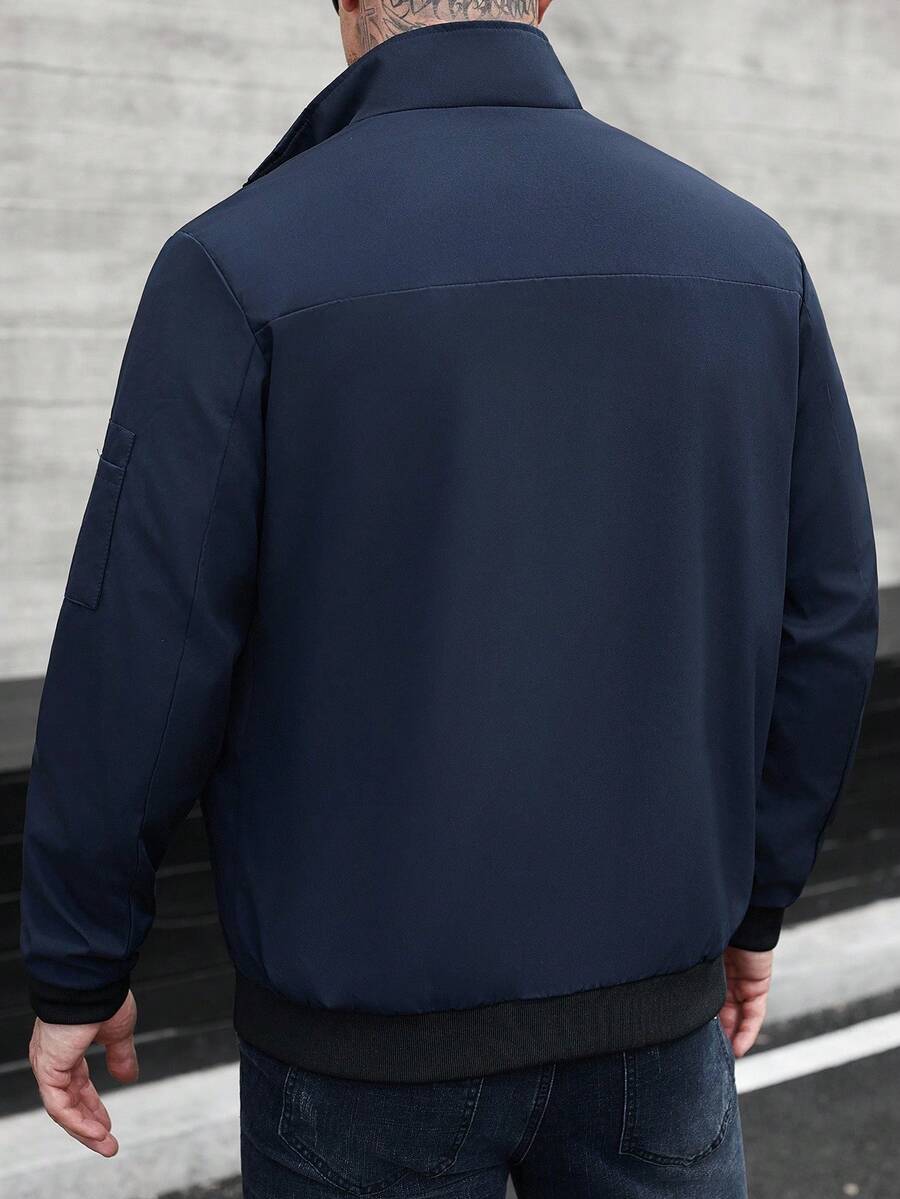 Manfinity EMRG Men's Solid Color Zipper Fashion Versatile Outdoor Windbreaker Jacket Black Bomber
