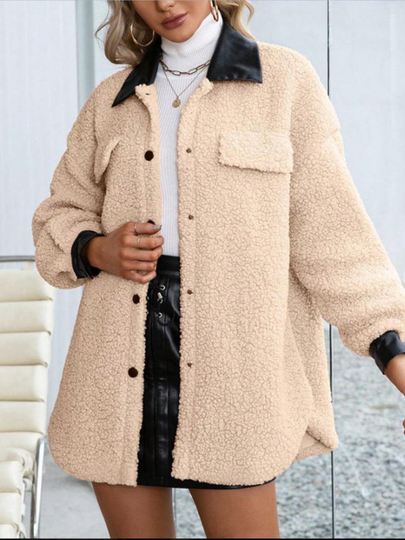 Women's Solid Color Fluffy PU Patchwork Front Button Faux Pocket Casual Fashionable Fluffy Jacket, Suitable For Travel, Street, Daily Commute, Comfortable And Stylish, Autumn/Winter