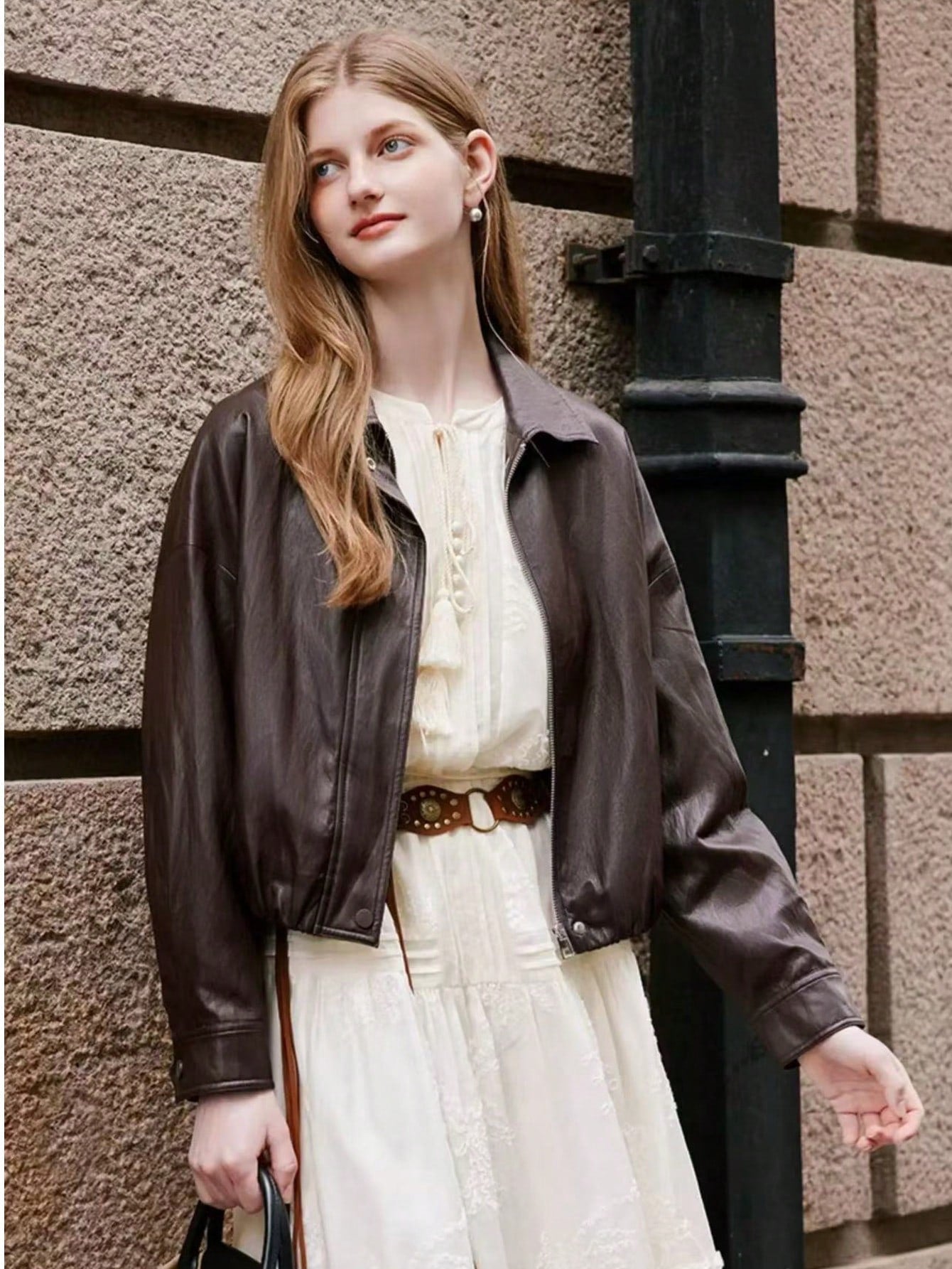 Manneqi Retro American Casual Chic Relaxed Fashion Versatile Lapel Zipper Short Brown Leather Jacket For Women