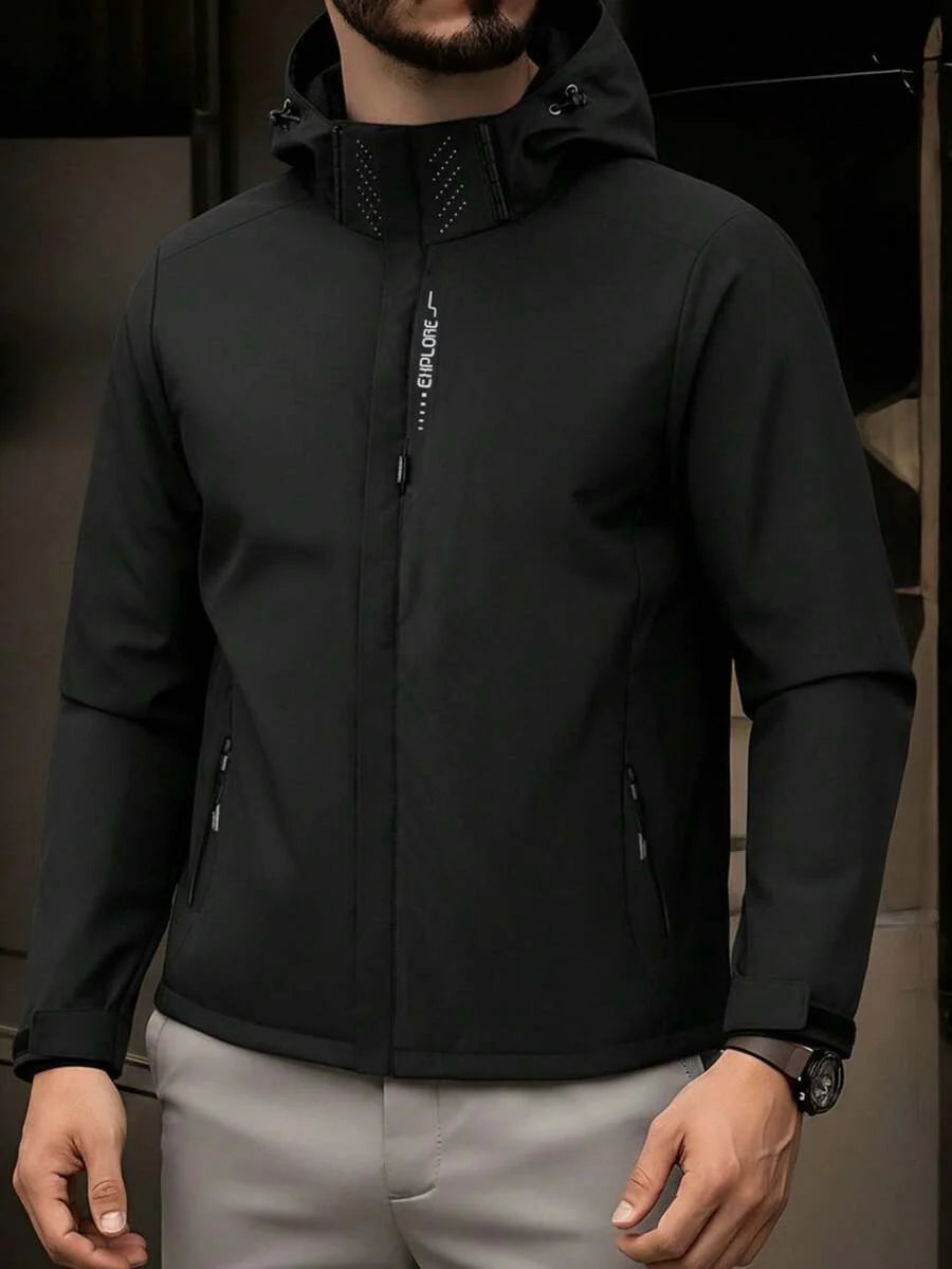 Outdoor Assault Jacket For Men, Hooded Windproof, Waterproof, Stain Resistant Mountaineering Jacket With Detachable Hood