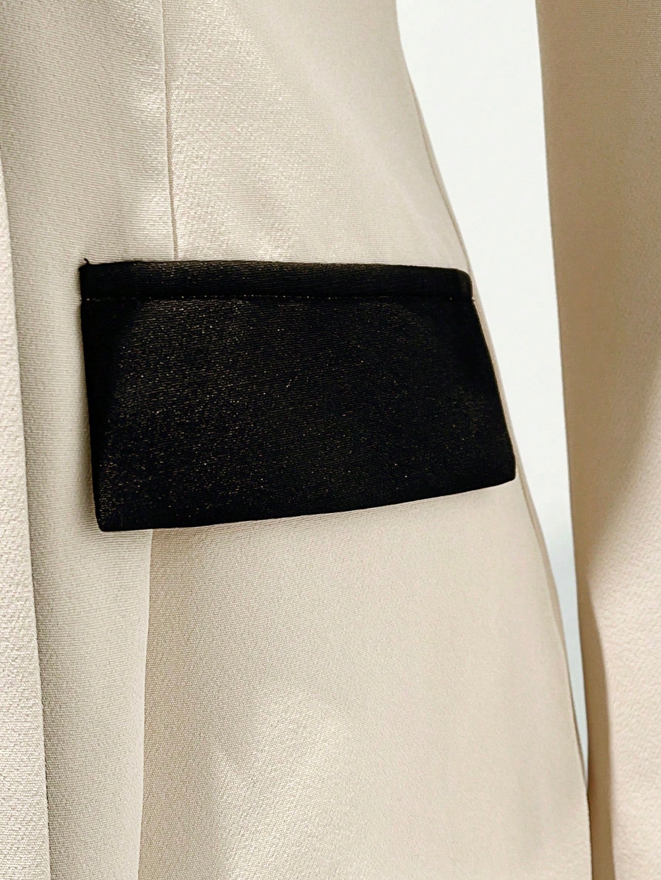 GlowEve Women's Apricot And Black Color Block V-Neck Blazer With Waist Cinching Design, Long Sleeve, Elegant Professional Attire Suitable For Independence Day, Cyber Monday, Halloween, Singles' Day, Back To School Parties, Holiday Parties, Christmas Eve,