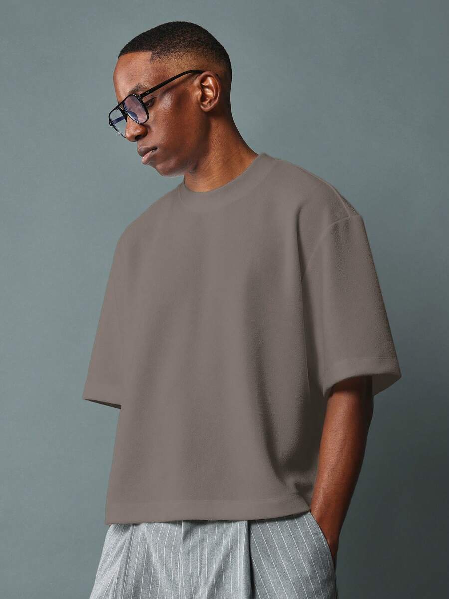 SUMWON Boxy Cut Cropped Jersey T Shirt With Modern Design