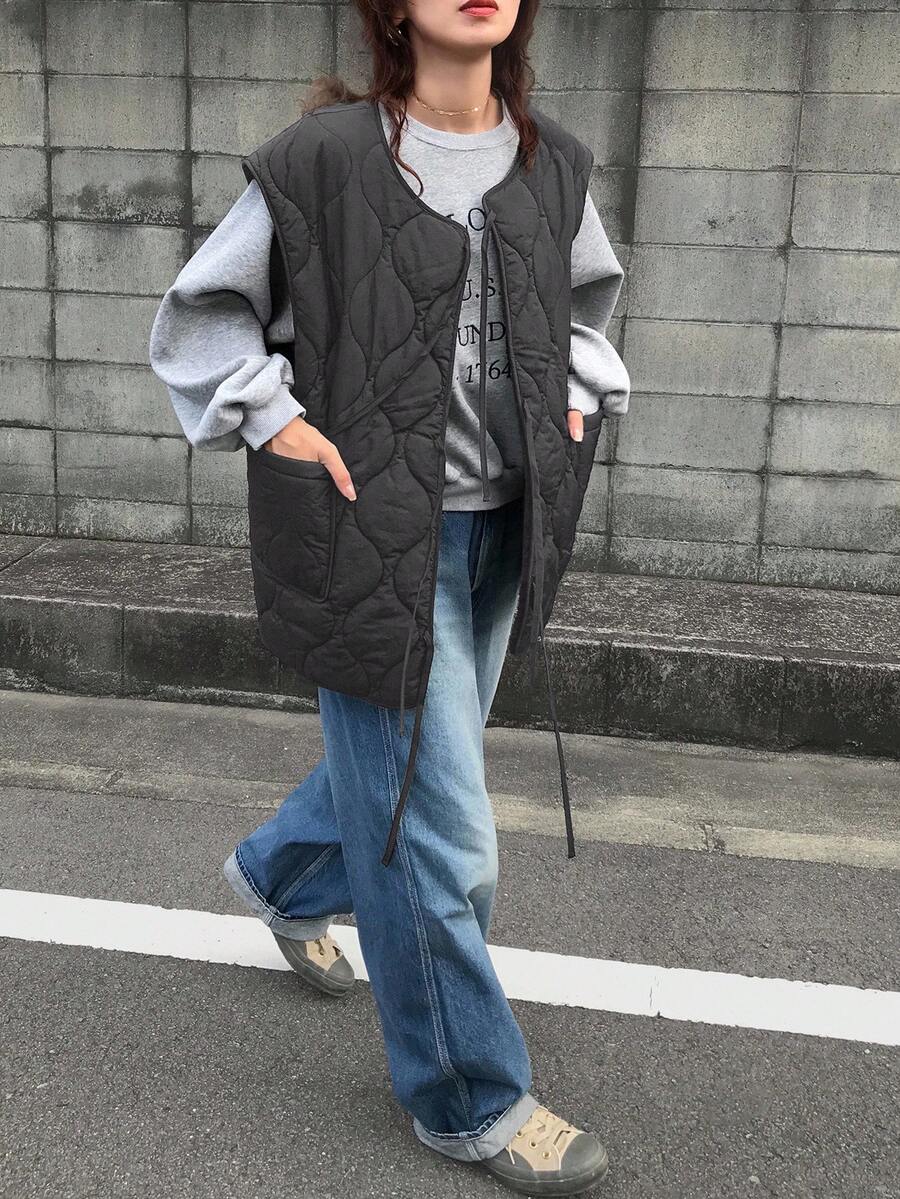 FRIFUL Women's Black Solid Color Lace-Up Tie Lamb Wool Lining Round Neck Pocket Decorative Stitching Quilted Vest Jacket, Autumn/Fall
