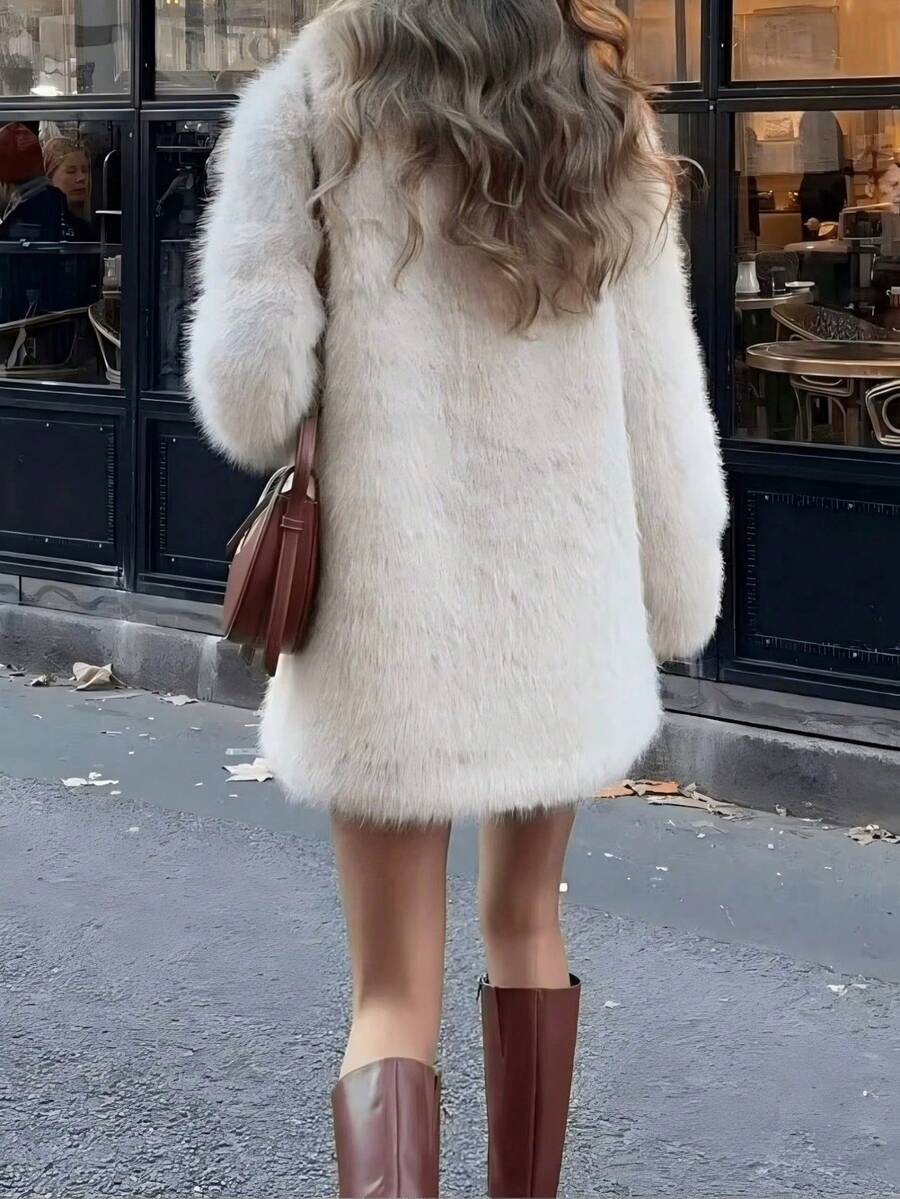 DEEKA Women's Winter New European & American Faux Fur Warm Oversized Plus Size Coat