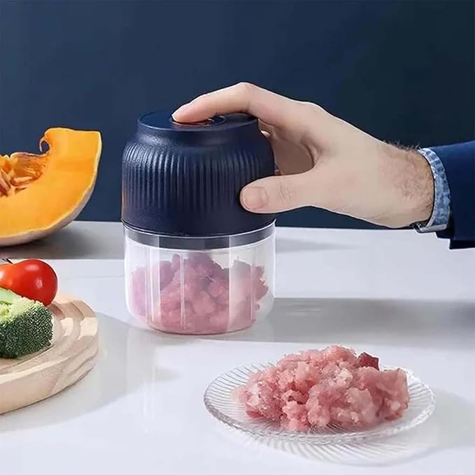 Electric Garlic Chopper, Mini Portable Veggie Cutter with 4/6 Stainless Steel Blades, Portable Wireless Rechargeable Mini Electric Garlic Food Chopper for Garlic, Onion, Chili, Nuts (Purple,320ML)