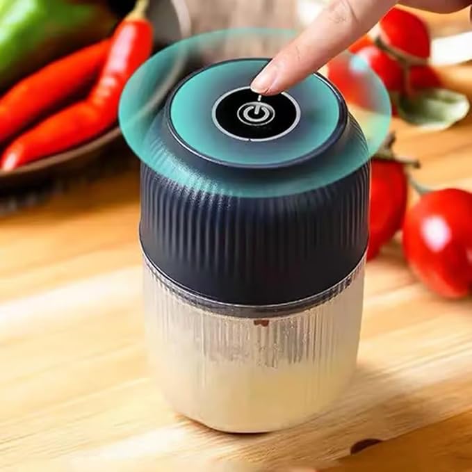 Electric Garlic Chopper, Mini Portable Veggie Chopper, 2026 New Small Garlic Chopper Mincer, USB Rechargeable, Wireless Veggie Grinder, For Mashing Onion, Garlic, Chili, Ginger (White, 4 blades)