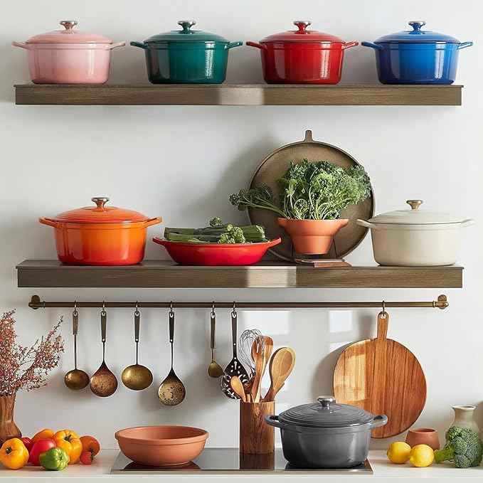 Overmont Enameled Cast Iron Dutch Oven - 5.5QT Pot with Lid Cookbook & Cotton Potholders - Heavy-Duty Cookware for Braising, Stews, Roasting, Bread Baking White