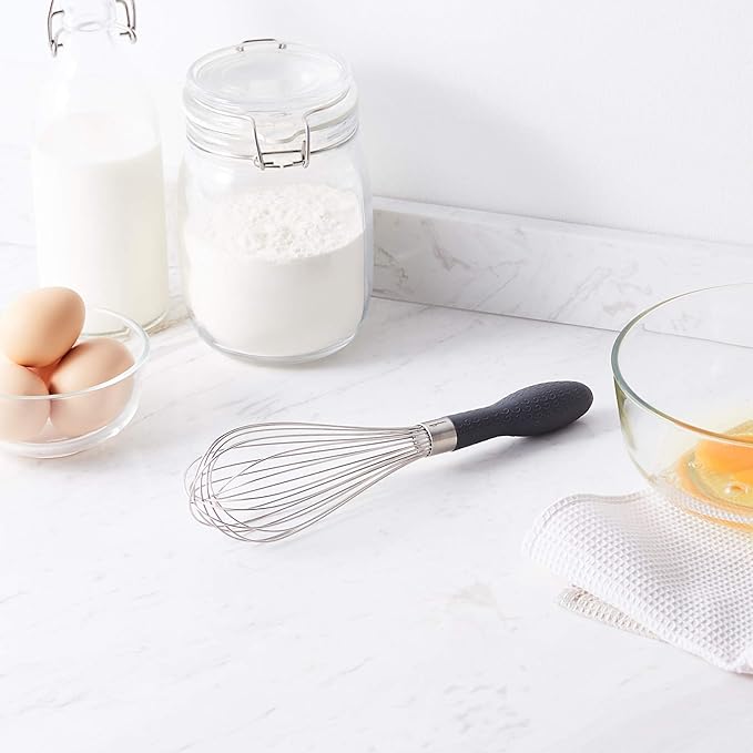 Amazon Basics Stainless Steel Wire Whisk Set for Cooking, Dishwasher Safe, 3 Piece, Black/Silver