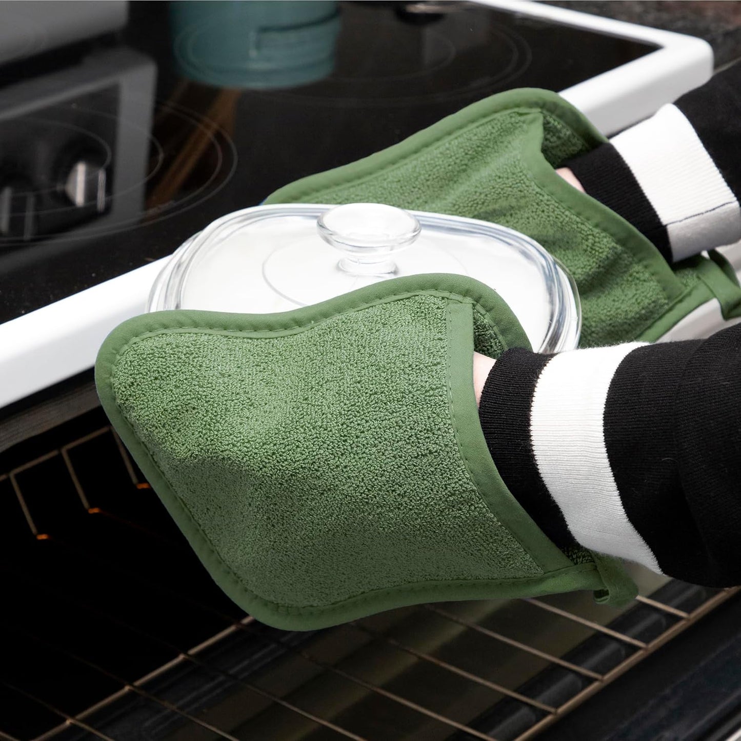RITZ Terry Pocket Mitt & Hot Pad: Unparalleled Heat Resistant, Durable 100% Cotton – Ergonomically Designed for Optimal Grip – Easy-Care Machine Washable – 2-Pack, Juniper
