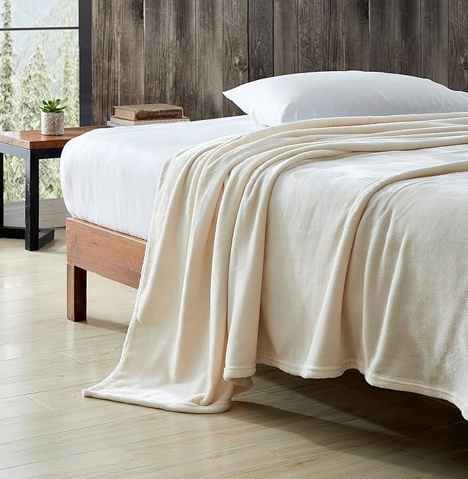 Eddie Bauer - Twin Blanket, Ultra Plush Bedding, Lightweight Home Decor for All Seasons (Ivory, Twin)
